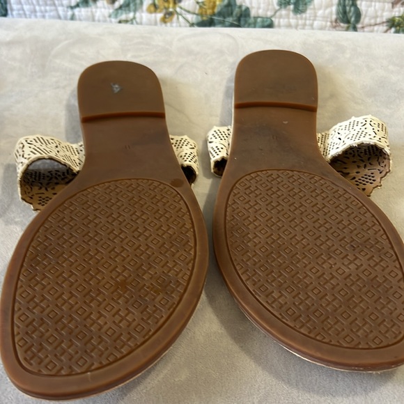 Tory Burch White Leather Sandals, size 11 - Picture 4 of 5